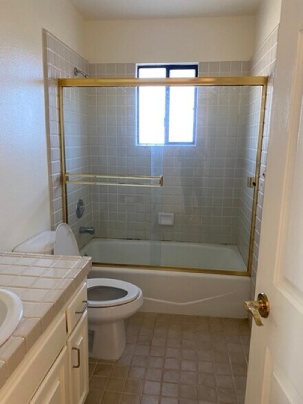 MASTR BATH - 684 Shamrock Ln