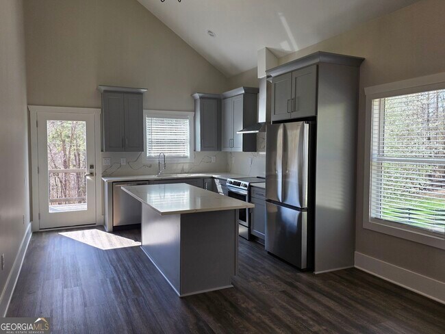 Building Photo - 43 Valley Trail SE