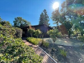 Building Photo - Palo Alto - Midtown, 4 Bed, 2 Bath Updated