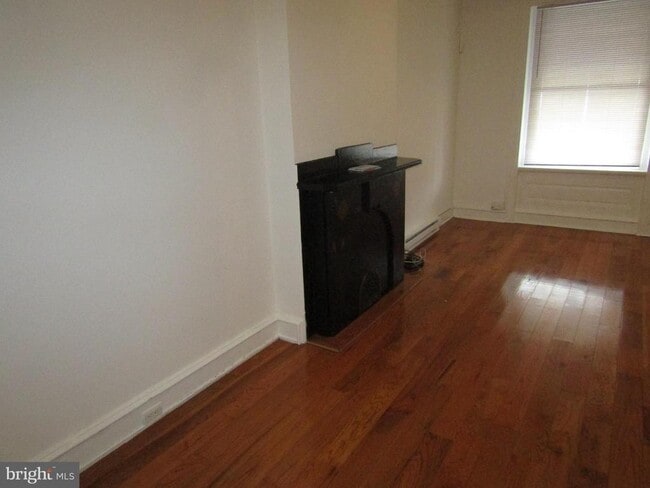 Building Photo - 2522 W Montgomery Ave