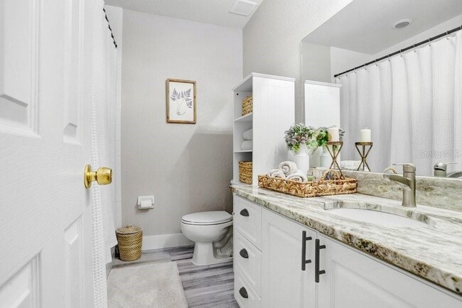 Building Photo - 3122 W Grace St