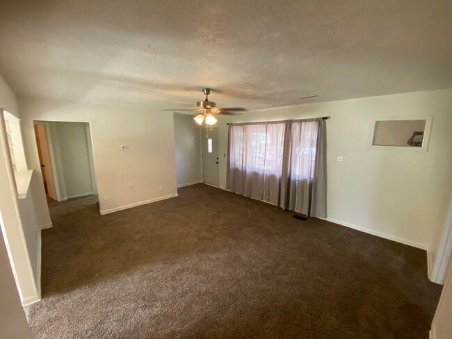 Building Photo - 3379 SW Clare Ave