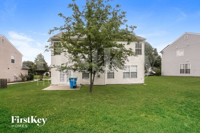 Building Photo - 4643 Maplecrest Pl