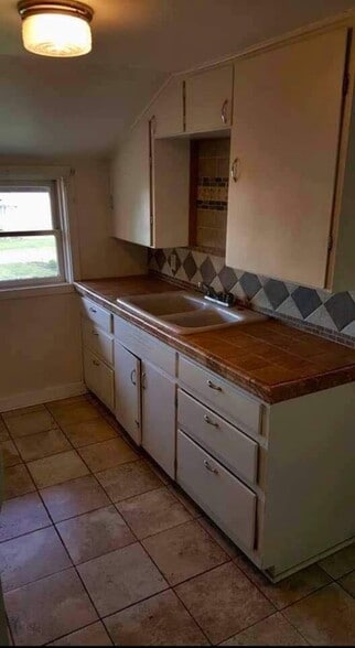 Primary Photo - 531 Linden Ave