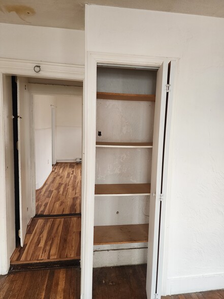 Building Photo - 49 Everett St