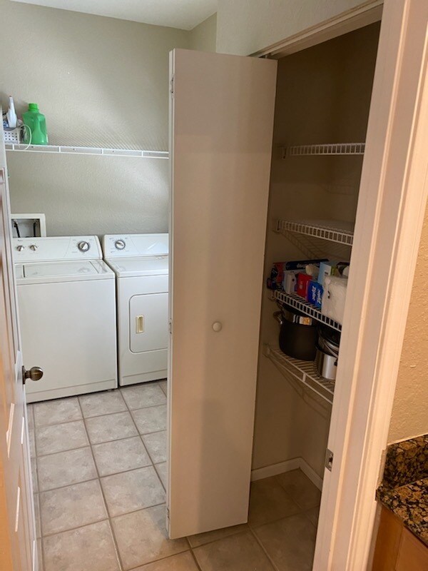 Building Photo - 2200 Tuscany Trce