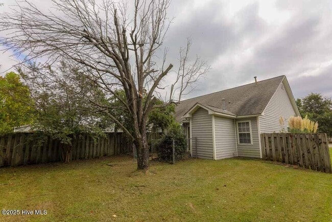Building Photo - 173 Emily Dr