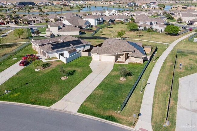 Building Photo - 4804 Ensenada Ave