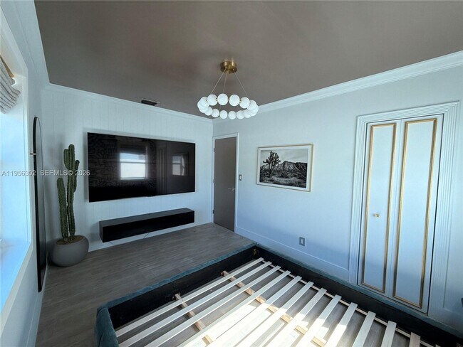 Building Photo - 1532 N Andrews Ave