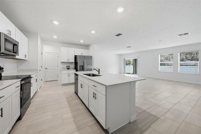 Building Photo - 9820 Feaster Dr