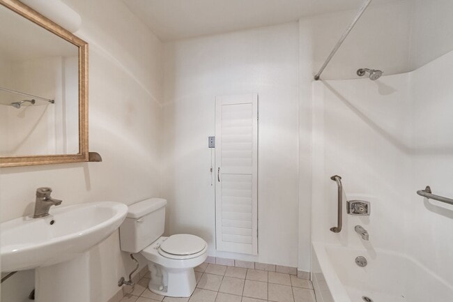Interior Photo - Park Glenview Apartments