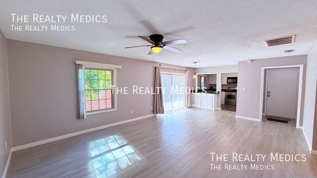 Building Photo - 117 Georgetown Dr