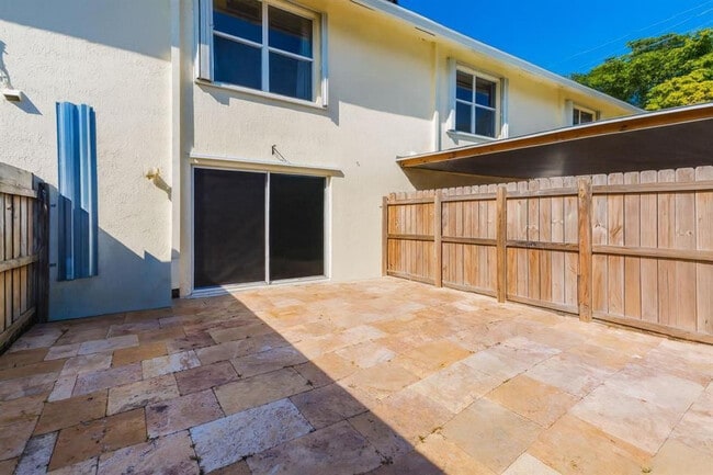 Building Photo - 1534 NW 45th St