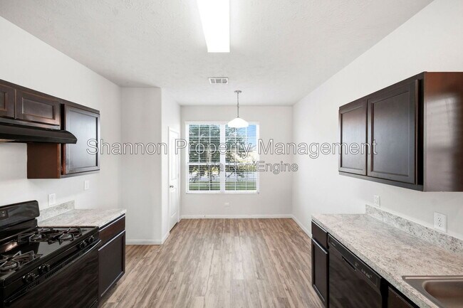Building Photo - 19 Santa Barbara Dr