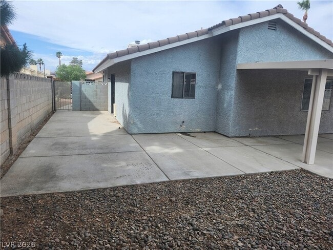Building Photo - 7329 Lattimore Dr