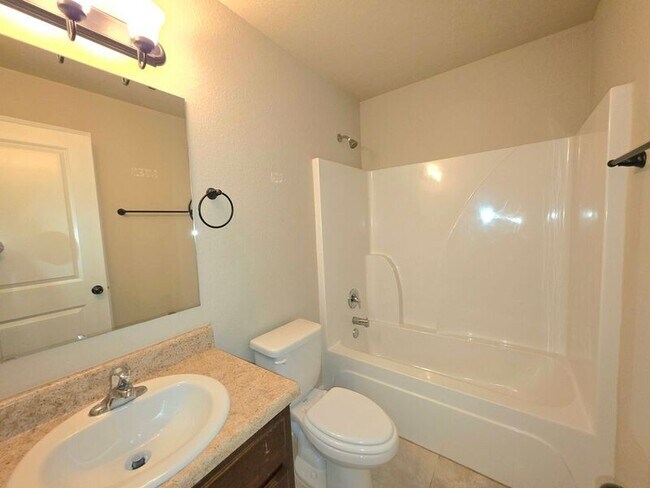 Building Photo - 6159 Winchester Cir