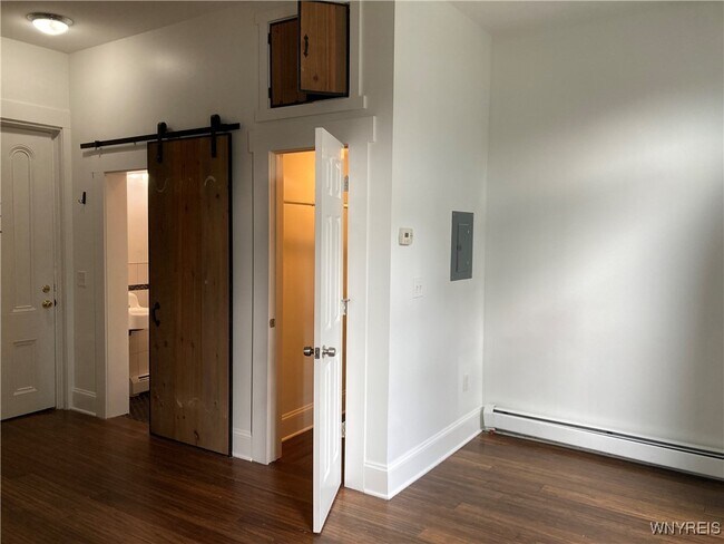 Building Photo - 77 Johnson Park