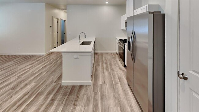 Building Photo - 3802 Franks Wy