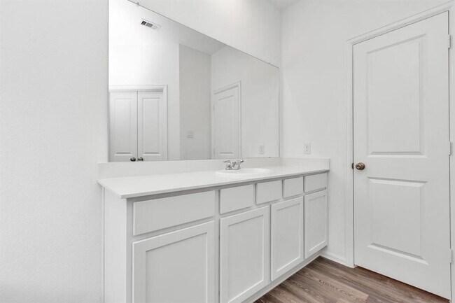 Building Photo - 2916 Cordova Hl Dr