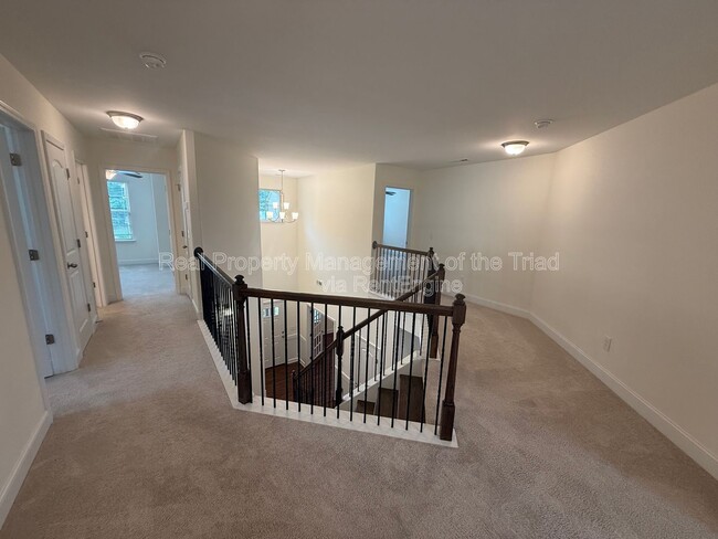 Building Photo - 5741 Marblehead Dr
