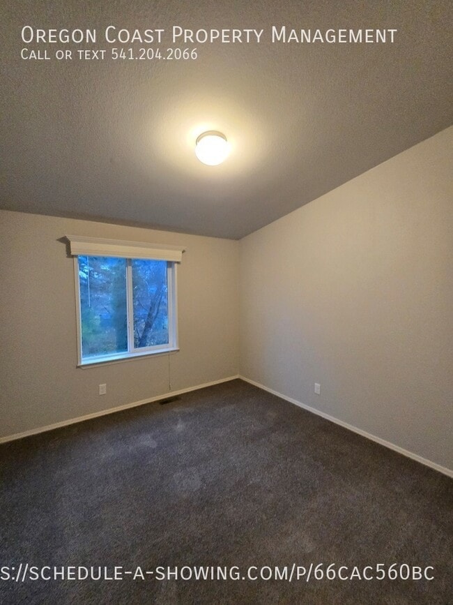 Building Photo - 15 N Hillside Dr