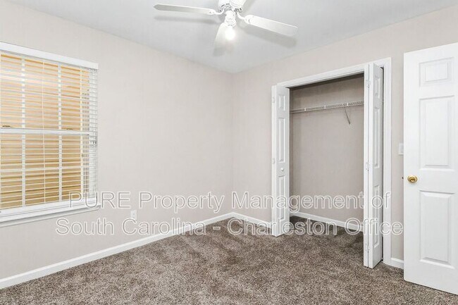 Building Photo - 3372 Wayland Dr