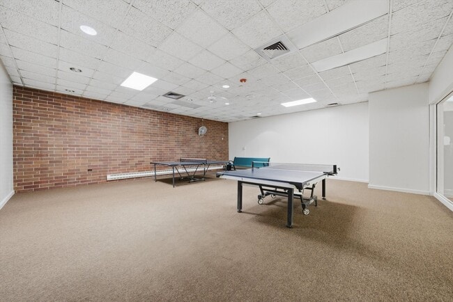 Building Photo - 4000 Triumvera Dr