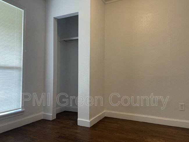 Building Photo - 1535 N Boston Pl