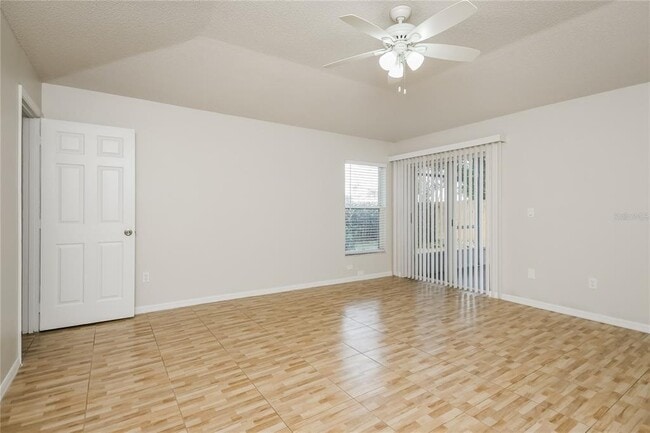 Building Photo - 2321 Paulette Dr