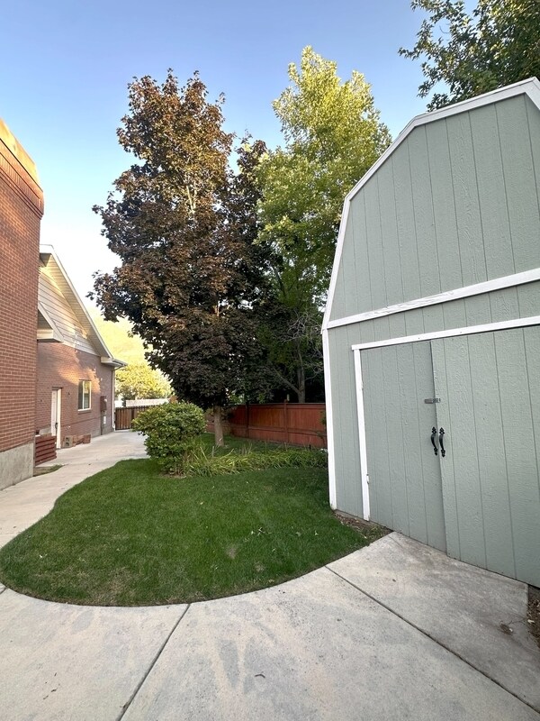 Building Photo - 1729 Colchester Ct