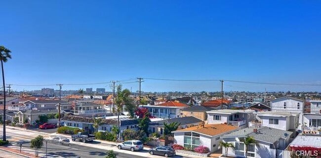 Building Photo - Vacation Rental on Balboa Peninsula