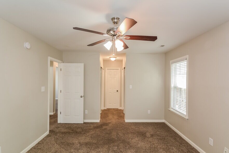 Building Photo - 408 Gooseberry Dr