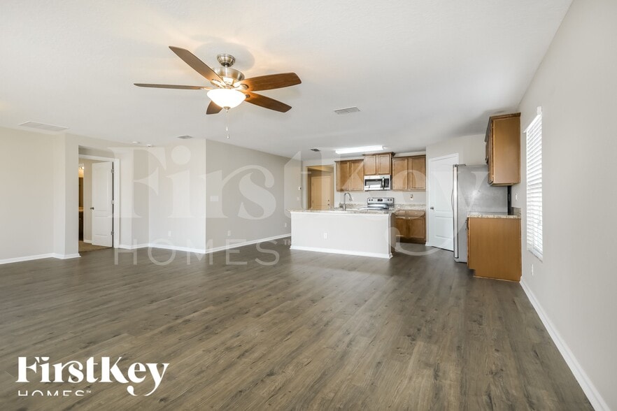 Building Photo - 3414 Canyon Falls Dr