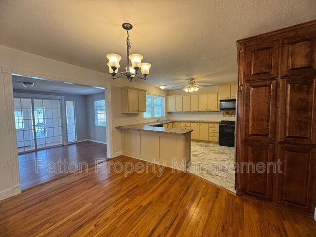 Building Photo - 5112 Arden Rd