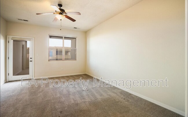 Building Photo - 8736 Desert Fox Way NE