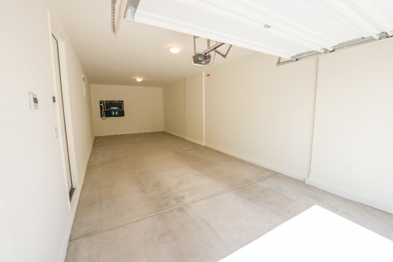 Building Photo - 1218 S Sunset Dr