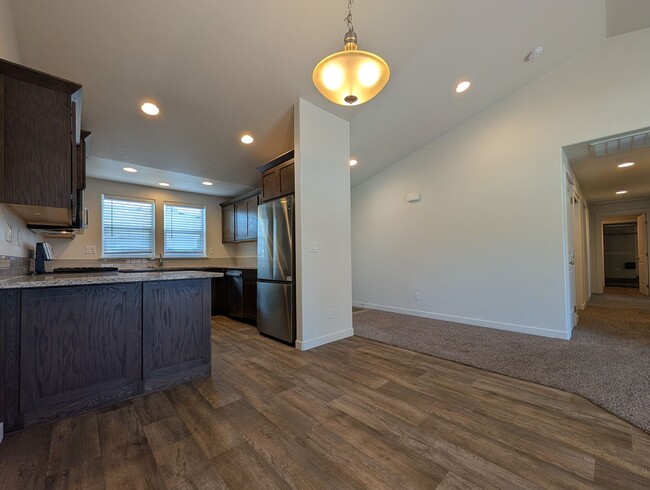 Building Photo - Beautiful 3-Bedroom, 2-Bath Home in Springfield!