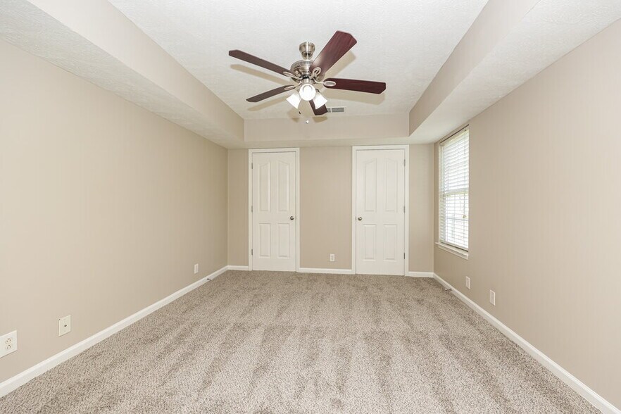 Building Photo - 1502 Killarney Dr