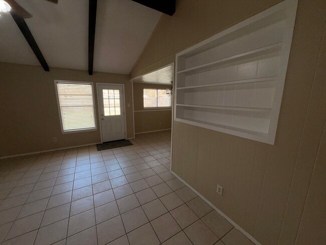 Building Photo - 5313 Carriage Ln