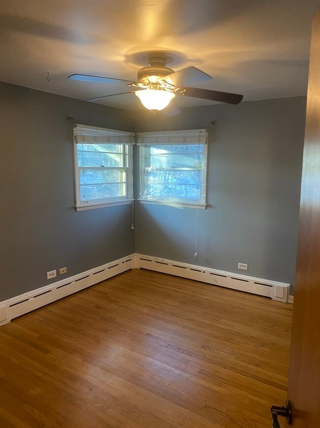 Building Photo - 156 Park Pl