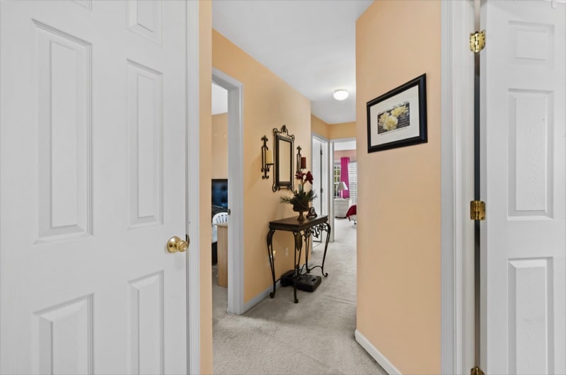 Building Photo - 115 Watch Hill Rd