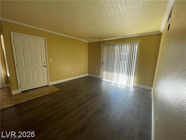 Building Photo - 1150 N Buffalo Dr