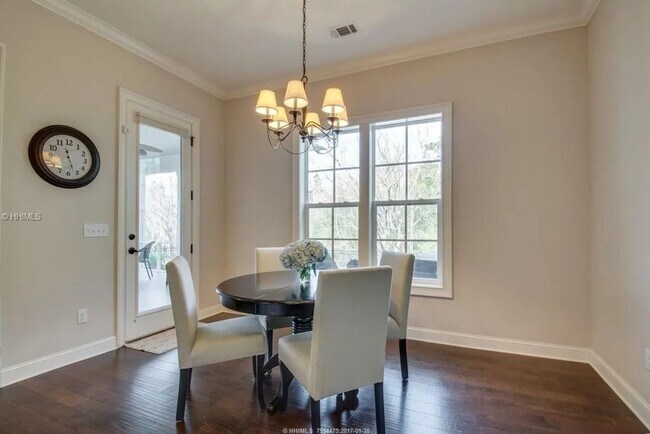 Building Photo - Lovely Home Located In Bluffton