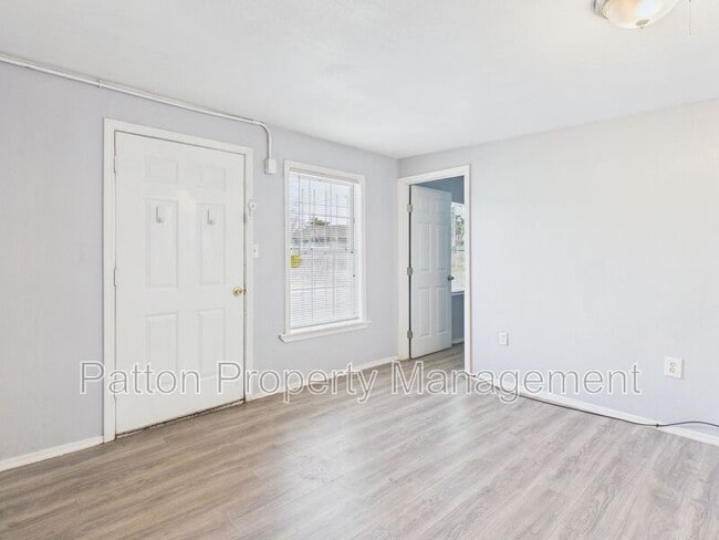 Building Photo - 2718 Duncan Dr