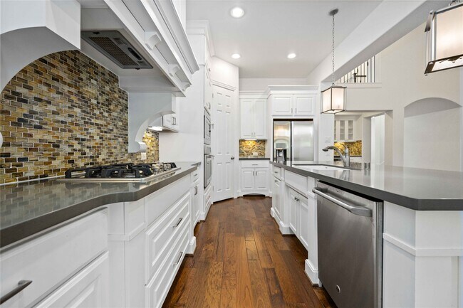 Building Photo - 4110 Clover Ridge Ln