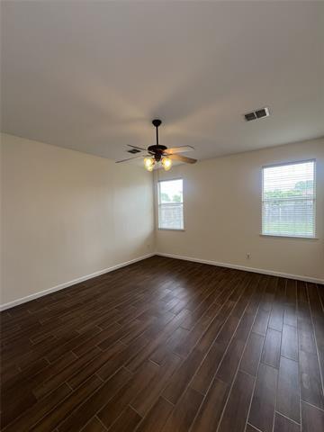 Building Photo - 2323 Dogwood Dr