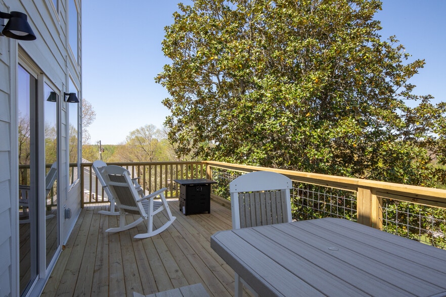 Building Photo - 160 Emalyn Ct