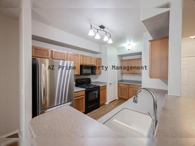 Building Photo - 435 W Rio Salado Pkwy