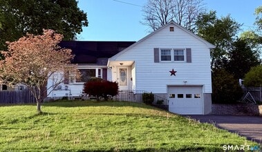Building Photo - 154 Harding Ave