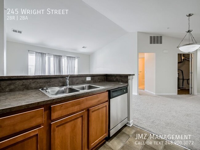 Building Photo - 245 Wright St